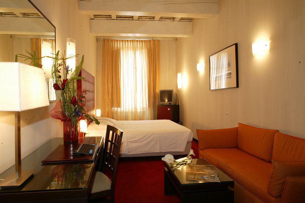 Sina Maria Luigia Hotel Parma Kültér fotó
